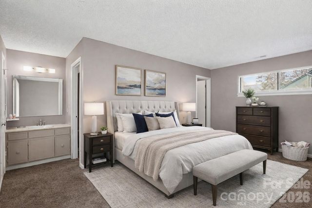 6107 Bent Tree Court, Charlotte, NC 28212