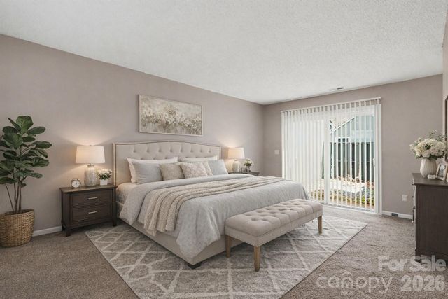 6107 Bent Tree Court, Charlotte, NC 28212