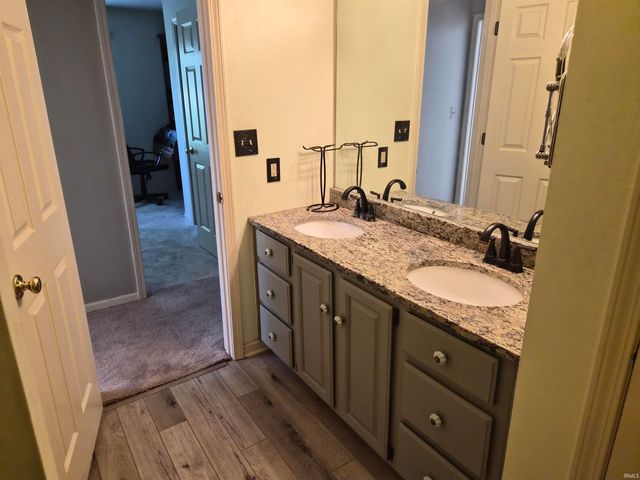 908 Braxton Court, Goshen, IN 46526