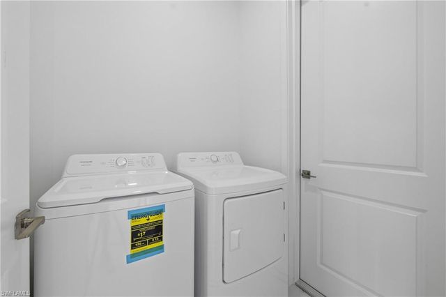 602 NW 25th TER, Cape Coral, FL 33993