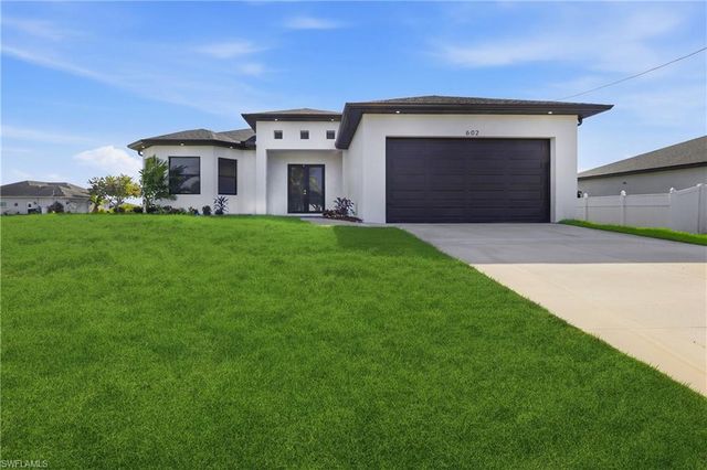 602 NW 25th TER, Cape Coral, FL 33993