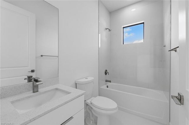 602 NW 25th TER, Cape Coral, FL 33993