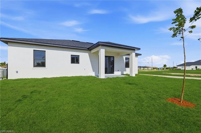 602 NW 25th TER, Cape Coral, FL 33993