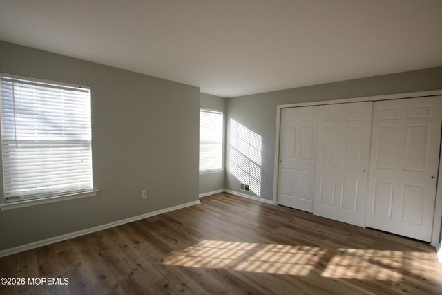 9 Crop Court, Tinton Falls, NJ 07753