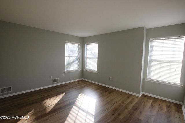 9 Crop Court, Tinton Falls, NJ 07753