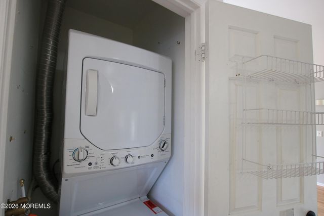 9 Crop Court, Tinton Falls, NJ 07753