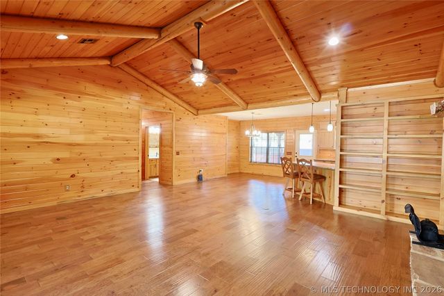 124 London Dock Lane, Canadian, OK 74425