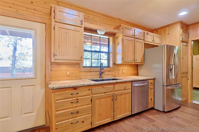 124 London Dock Lane, Canadian, OK 74425