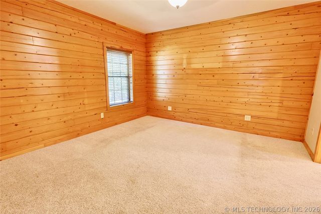 124 London Dock Lane, Canadian, OK 74425