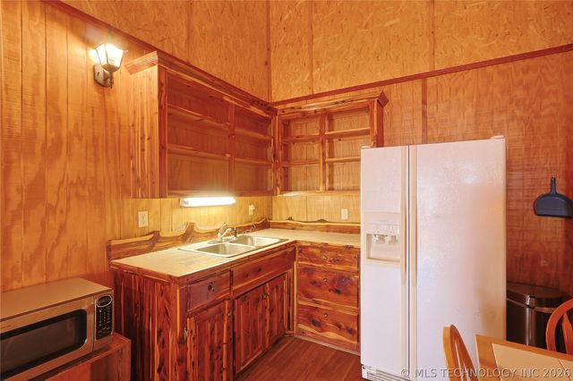 124 London Dock Lane, Canadian, OK 74425