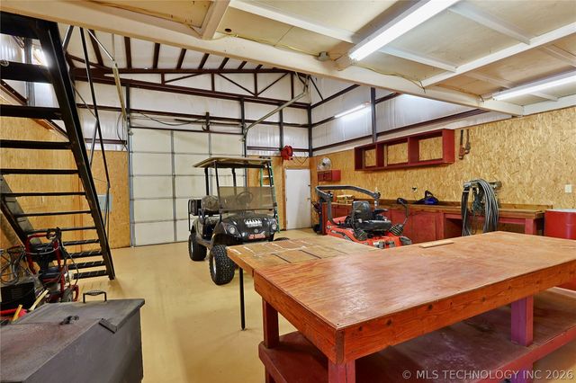 124 London Dock Lane, Canadian, OK 74425