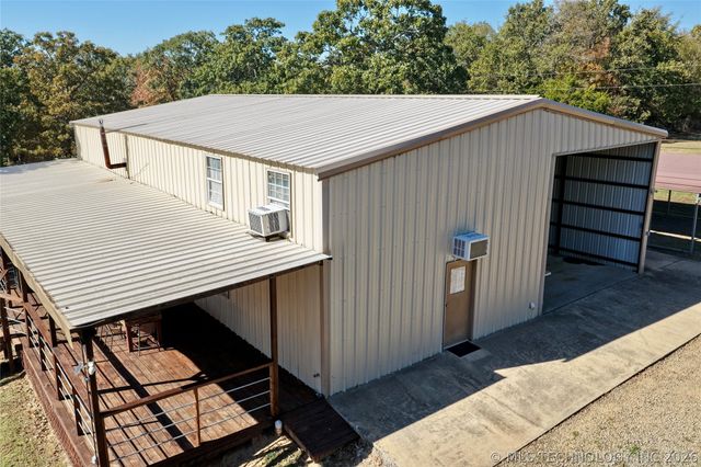 124 London Dock Lane, Canadian, OK 74425