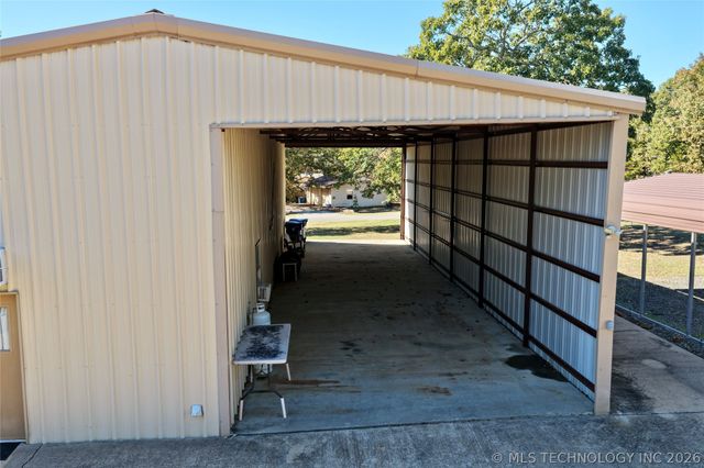 124 London Dock Lane, Canadian, OK 74425