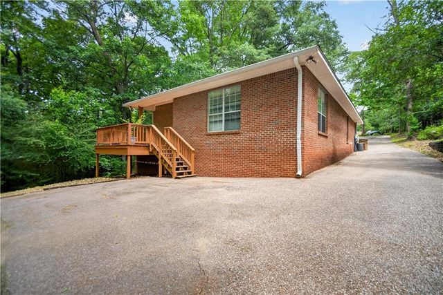 5913 Antoine Road, Mobile, AL 36693