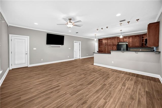 5913 Antoine Road, Mobile, AL 36693