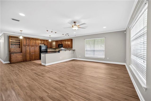 5913 Antoine Road, Mobile, AL 36693