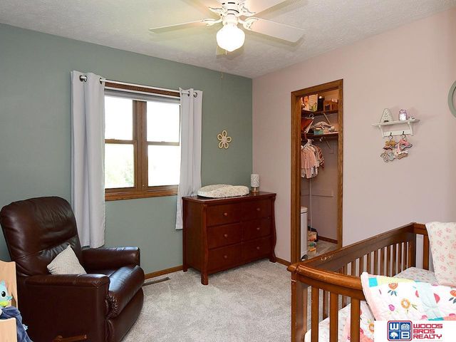 5610 S 68th Street Court, Lincoln, NE 68516