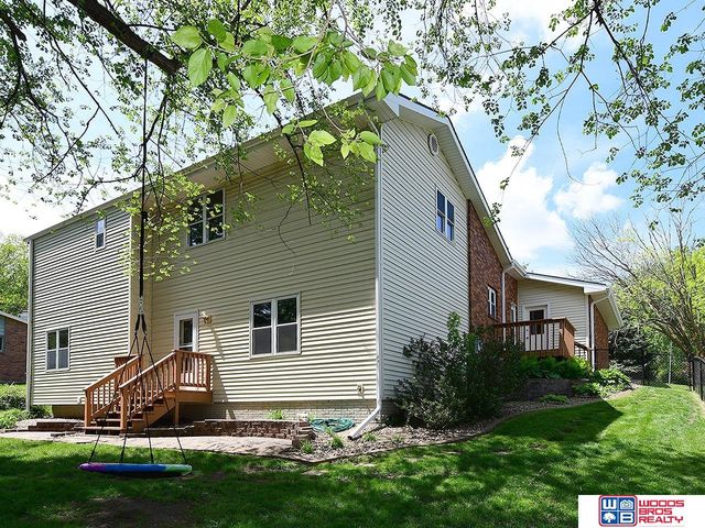 5610 S 68th Street Court, Lincoln, NE 68516