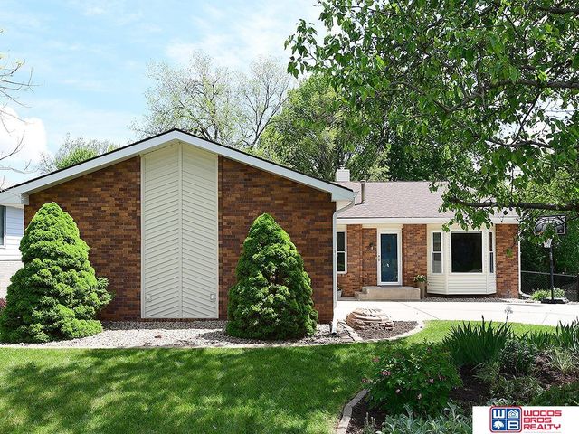 5610 S 68th Street Court, Lincoln, NE 68516