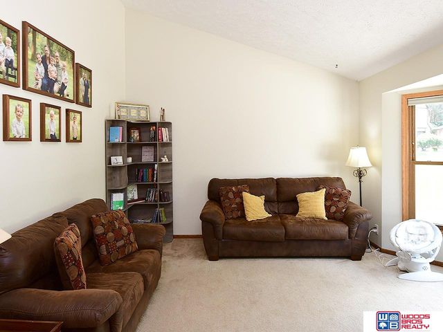 5610 S 68th Street Court, Lincoln, NE 68516