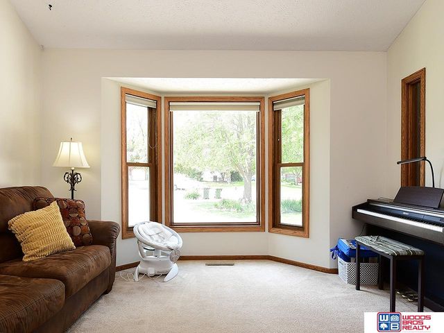 5610 S 68th Street Court, Lincoln, NE 68516