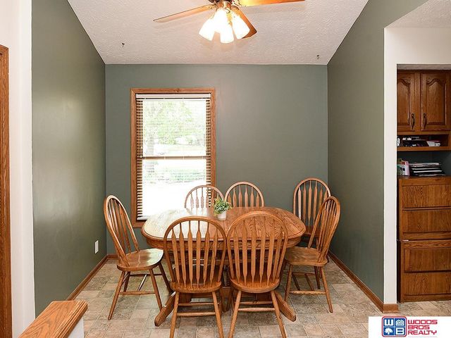 5610 S 68th Street Court, Lincoln, NE 68516