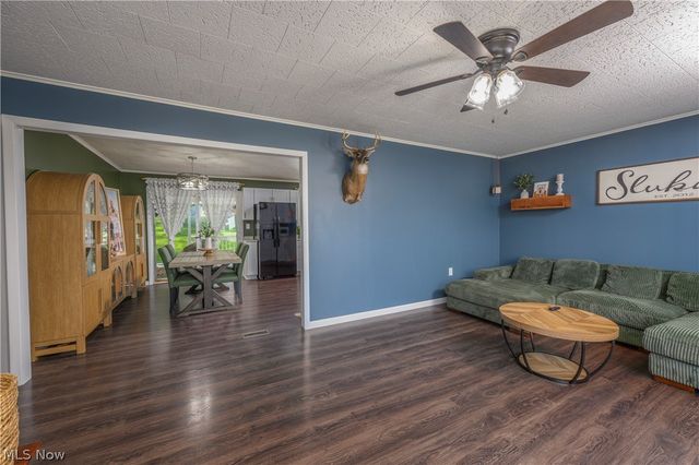 6105 Wolf Run Road SE, Dennison, OH 44621