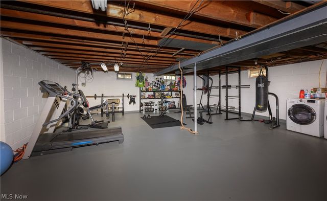 6105 Wolf Run Road SE, Dennison, OH 44621