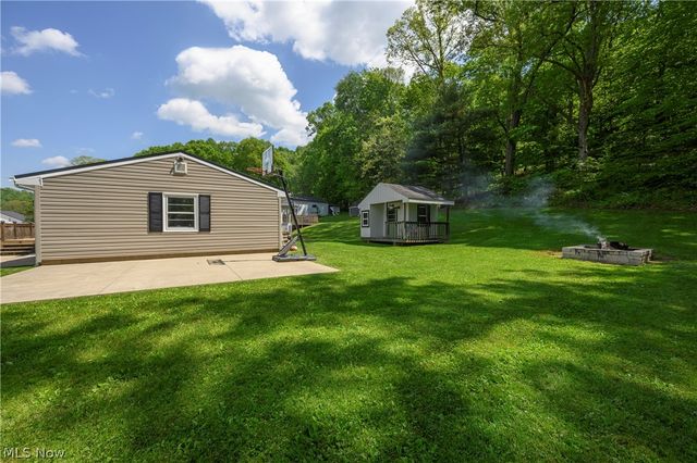 6105 Wolf Run Road SE, Dennison, OH 44621