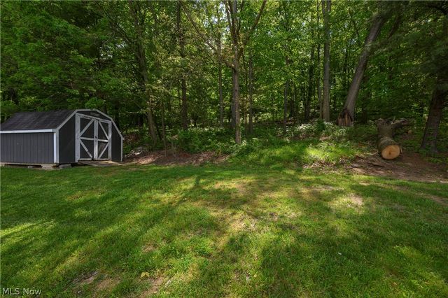 6105 Wolf Run Road SE, Dennison, OH 44621
