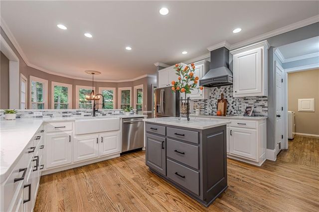 10425 High Falls Circle, Johns Creek, GA 30022