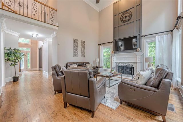 10425 High Falls Circle, Johns Creek, GA 30022