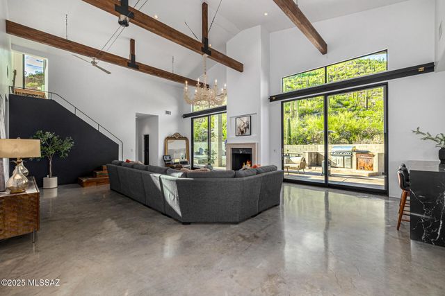 14300 N Tortolita Estates Drive, Tucson, AZ 85755