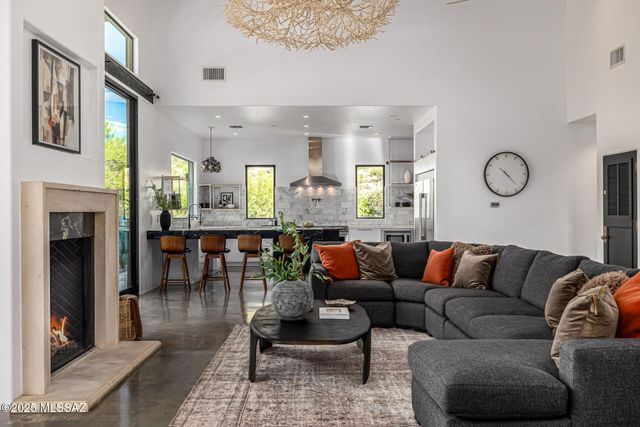 14300 N Tortolita Estates Drive, Tucson, AZ 85755