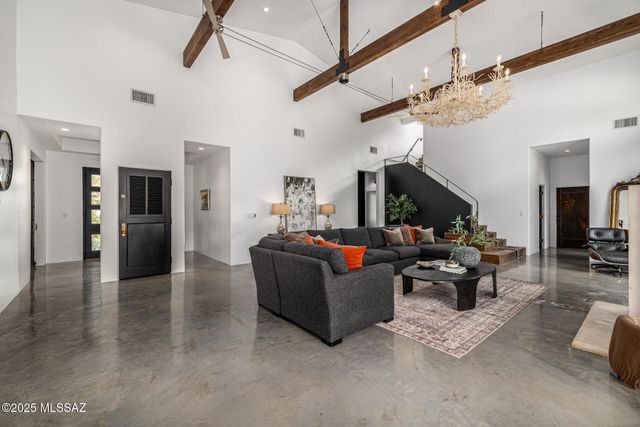 14300 N Tortolita Estates Drive, Tucson, AZ 85755