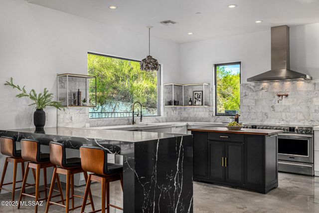 14300 N Tortolita Estates Drive, Tucson, AZ 85755