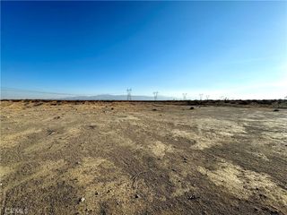 4595 Sandstone Road, Phelan, CA 92301