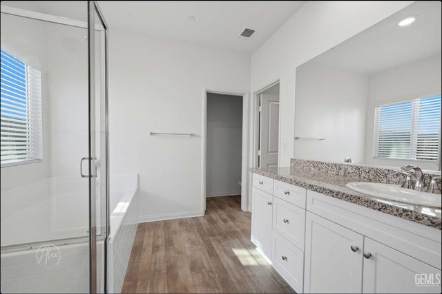 10812 Asunsion Place, Bakersfield, CA 93306