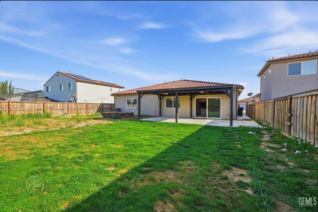 10812 Asunsion Place, Bakersfield, CA 93306