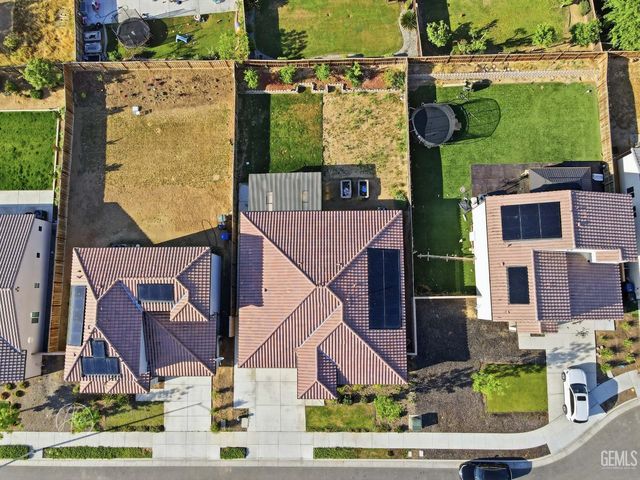 10812 Asunsion Place, Bakersfield, CA 93306