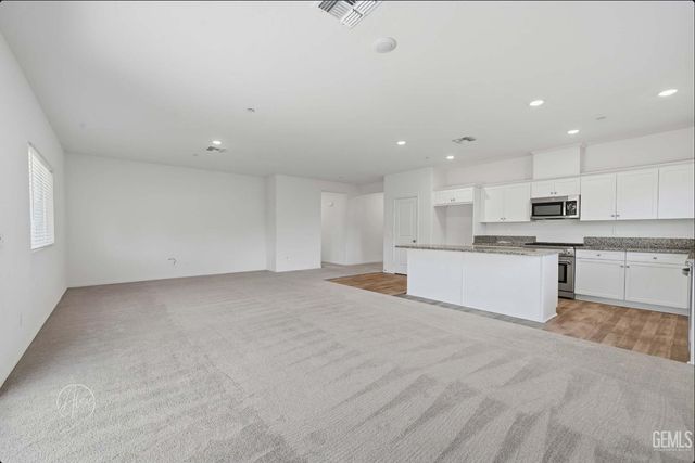 10812 Asunsion Place, Bakersfield, CA 93306