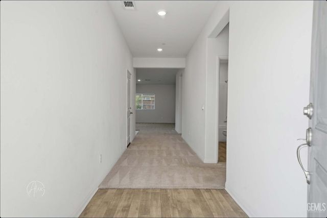 10812 Asunsion Place, Bakersfield, CA 93306