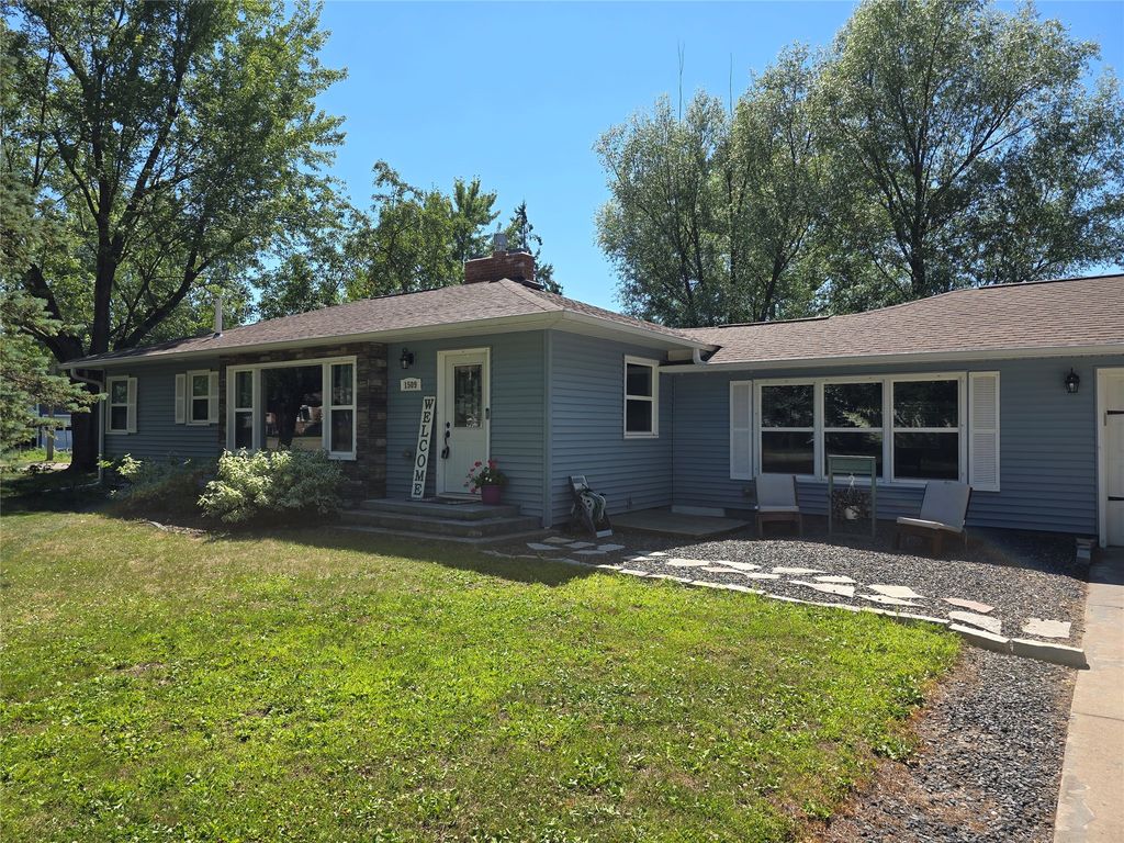 Image 1 of property listing at 1509 5th Street, Chetek, WI 54728