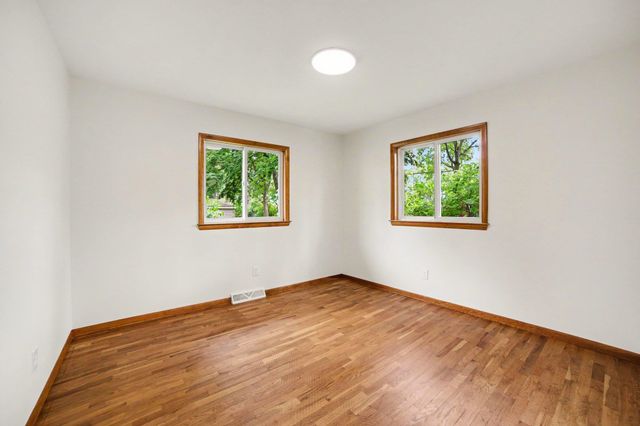 1318 Eastlawn Drive, Midland, MI 48642