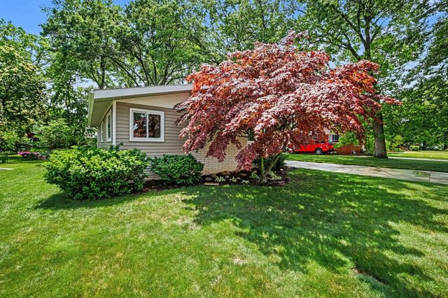 1318 Eastlawn Drive, Midland, MI 48642