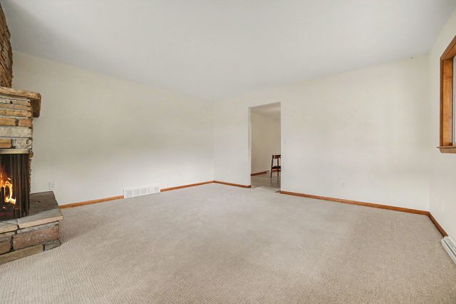 1318 Eastlawn Drive, Midland, MI 48642