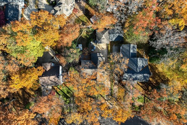 978 Gladstone Drive, Grand Rapids, MI 49506