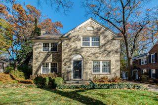 978 Gladstone Drive, Grand Rapids, MI 49506