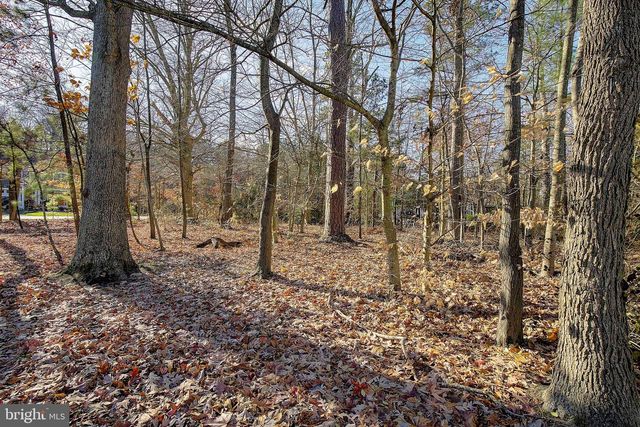 668 WALNUT AVE, North Beach, MD 20714