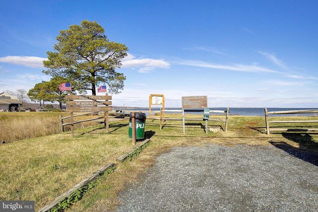 668 WALNUT AVE, North Beach, MD 20714